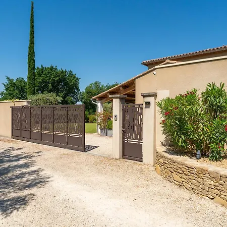 Maison Les Hirondelles Holiday home